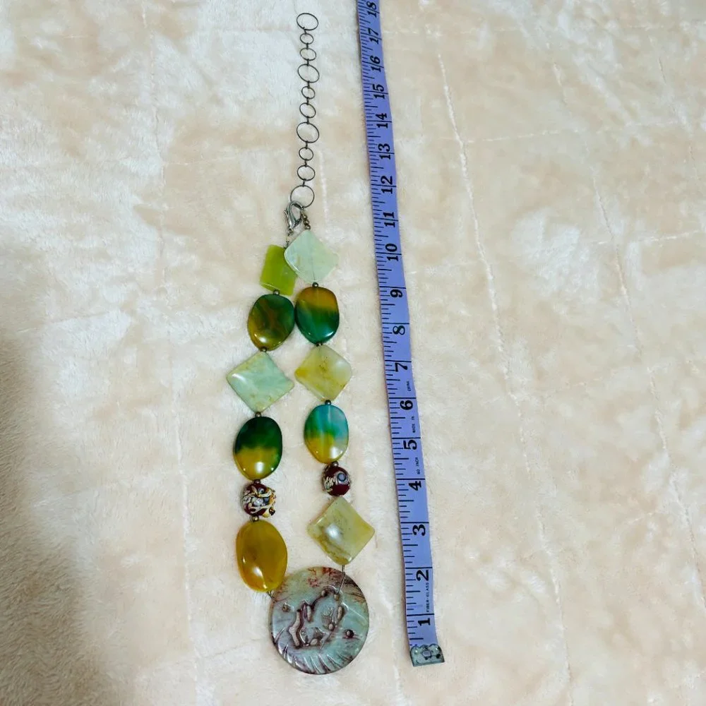 Vintage 80s Chunky Colored Stone Necklace w/Rabbits, Frogs